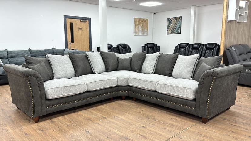 Rubi Sofa